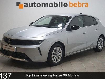 Gebraucht Opel Astra Elegance 131 PS (96 kW) 2023 Kristall silber Limousine