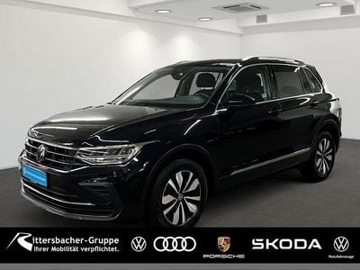 Deep black perleffekt Gebraucht 2024 VW Tiguan Move SUV | 29.880 € (Guter Preis)