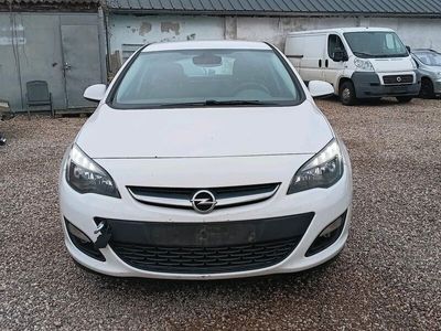 gebraucht Opel Astra 1.6 DIESEL 81KW 110PS KLIMATRONIK NAV (MOTOR CHADEN)