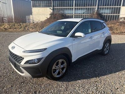 Gebraucht Hyundai Kona Edition 30 120 PS (88 kW) 2021 Weiß SUV
