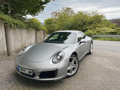 Porsche 911 Carrera
