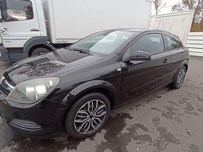 Opel Astra GTC