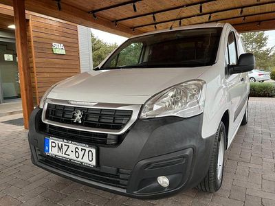 Gebraucht Peugeot Partner Premium 75 PS (55 kW) 2017 Weiß Van / Kleinbus