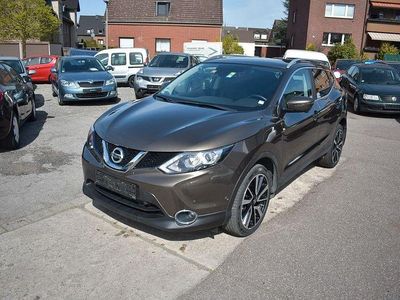 Gebraucht Nissan Qashqai Tekna 131 PS (96 kW) 2016 Braun SUV