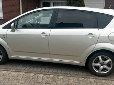Gebraucht Toyota Corolla Verso 177 PS (130 kW) 2006 Silber Van / Kleinbus