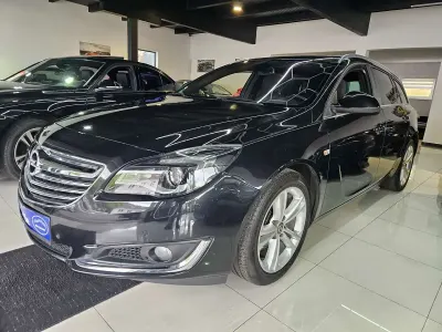 Gebraucht Opel Insignia Sport 140 PS (102 kW) 2013 Karbonschw graphitschw midnigh Kombi