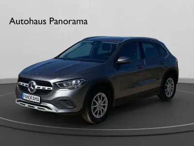 Gebraucht Mercedes GLA200 163 PS (119 kW) 2022 Grau SUV