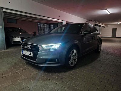 Grau Gebraucht 2019 Audi A3 Limousine | 14.550 € (Superpreis)