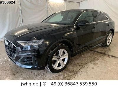Second-hand Audi Q8 S-Line 381 CP (280 kW) 2022 Negru SUV