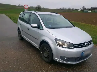 Gebraucht VW Touran 150 PS (110 kW) 2011 Silber Van / Kleinbus