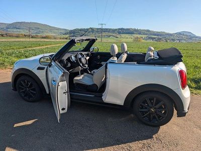 Gebraucht Mini Cooper Classic 136 PS (100 kW) 2023 Weiß Kleinwagen