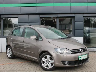 Używany VW Golf V Comfortline 122 KM (89 kW) 2009 Brązowy Kombi