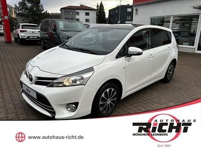 Gebraucht Toyota Verso 147 PS (108 kW) 2013 Weiß Van / Kleinbus