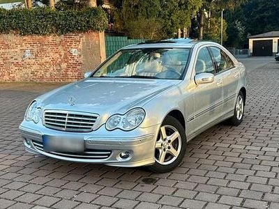 Gebraucht Mercedes C180 143 PS (105 kW) 2007 Silber Limousine
