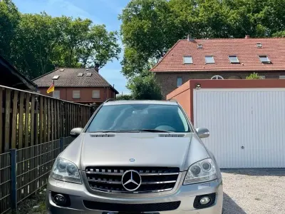 Gebraucht Mercedes ML500 306 PS (225 kW) 2005 Silber SUV