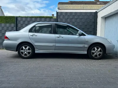 Gebraucht Mitsubishi Lancer 98 PS (72 kW) 2007 Silber Limousine