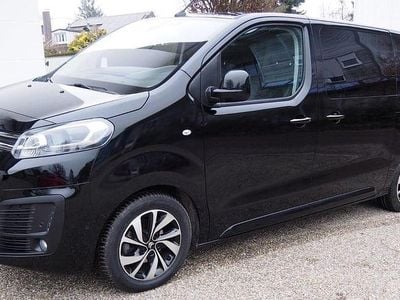 Schwarz Gebraucht 2023 Citroën Spacetourer Van / Kleinbus | 36.990 € (Guter Preis)