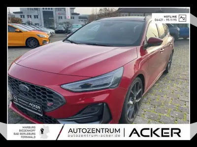 Gebraucht Ford Focus ST 280 PS (205 kW) 2024 Fantastic red tc Kombi