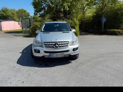 Second-hand Mercedes ML320 224 CP (164 kW) 2007 Argintiu SUV