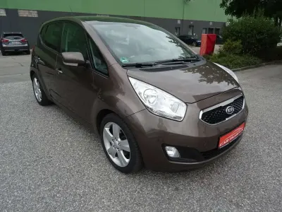 Gebraucht Kia Venga FIFA World Cup Edition 128 PS (94 kW) 2012 Beige Kleinwagen