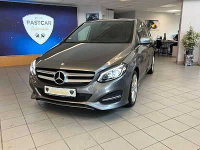 Usata Mercedes B200 136 CV (100 kW) 2017 Grigio Monovolume