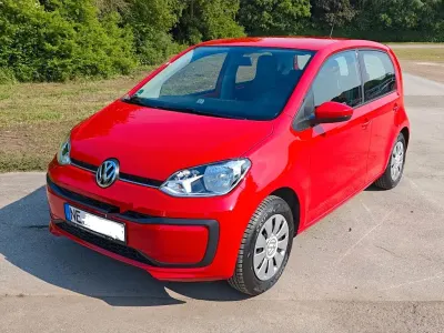 Usado VW up! move up! 60 CV (44 kW) 2016 Rojo Utilitario