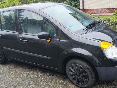 Usado Renault Modus 75 CV (55 kW) 2005 Negro Monovolumen