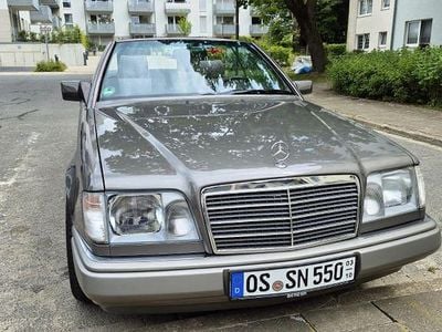 Brugt Mercedes E220 150 HK (110 kW) 1993 Grå Cabriolet