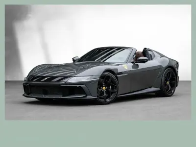Nouă Ferrari 12 Cilindri 825 CP (606 kW) 2026 Gri Cabrio
