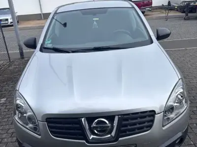 Gebraucht Nissan Qashqai Acenta 114 PS (83 kW) 2009 Silber SUV