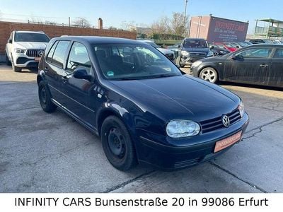 Second-hand VW Golf IV Trendline 116 CP (85 kW) 2002 Albastru Berlinǎ