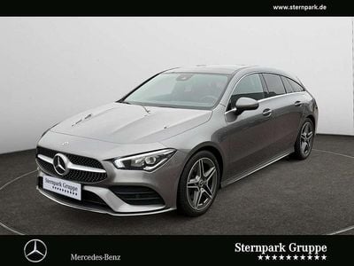 Grau Gebraucht 2022 Mercedes CLA200 Shooting Brake AMG Kombi | 25.900 € (Fairer Preis)