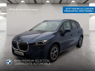 Gebraucht BMW 220 Active Tourer Luxury Line 156 PS (114 kW) 2025 Blau Van / Kleinbus