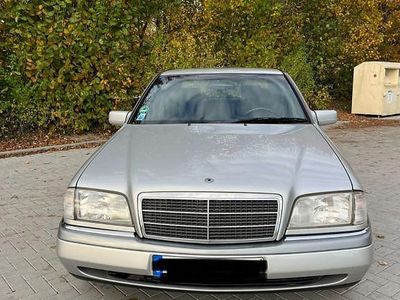 Gebraucht Mercedes C180 Elegance 122 PS (89 kW) 1996 Silber Limousine
