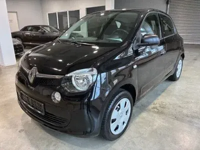 Używany Renault Twingo Intens 71 KM (52 kW) 2018 Czarny Hatchback