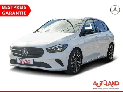 Gebraucht Mercedes B200 Progressive 163 PS (119 kW) 2019 Weiß Kleinwagen