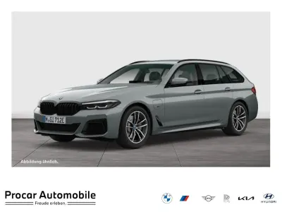 Gebraucht BMW 530e M Sport 184 PS (135 kW) 2023 Grau Kombi