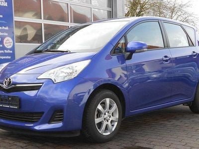 Gebraucht Toyota Verso-S Life 99 PS (72 kW) 2011 Satin blue mm Van / Kleinbus