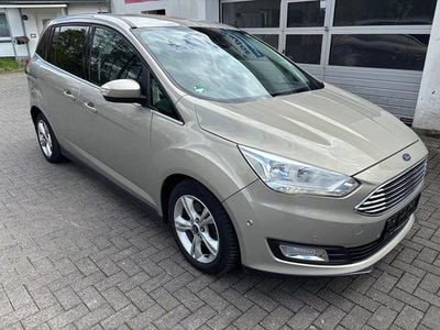 Usata Ford Grand C-Max Titanium 120 CV (88 kW) 2015 Argento Monovolume