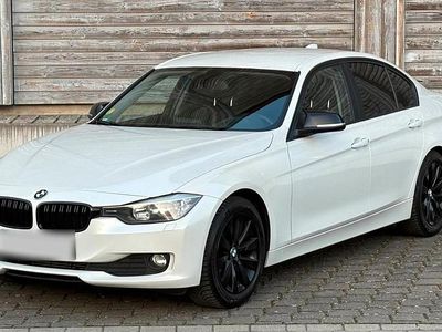 Gebraucht BMW 320 Efficient Dynamics 163 PS (119 kW) 2015 Weiß Limousine
