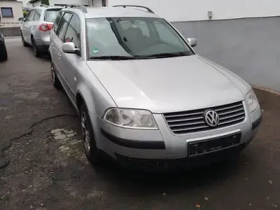 Gebraucht VW Passat Executive 101 PS (74 kW) 2001 Silber Kombi