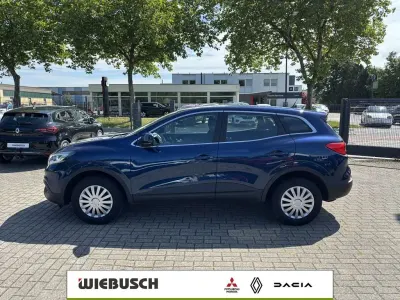 Gebraucht Renault Kadjar Life 131 PS (96 kW) 2018 Blau SUV