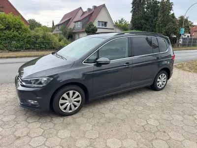 Gebraucht VW Touran 116 PS (85 kW) 2017 Grau Van / Kleinbus