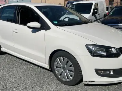Gebraucht VW Polo Trendline 75 PS (55 kW) 2011 Weiß Kleinwagen