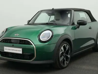 Brugt Mini Cooper Cabriolet Favoured 163 HK (119 kW) 2025 Grøn Cabriolet