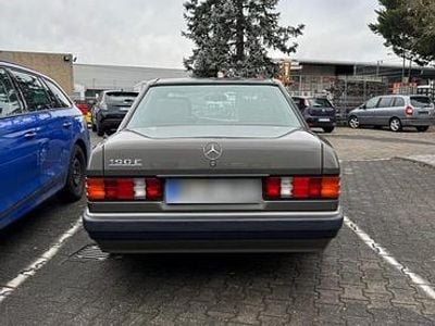 Gebraucht Mercedes 190 118 PS (86 kW) 1989 Limousine