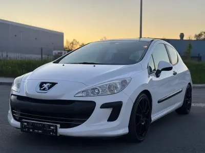 Gebraucht Peugeot 308 Filou 95 PS (69 kW) 2010 Weiß