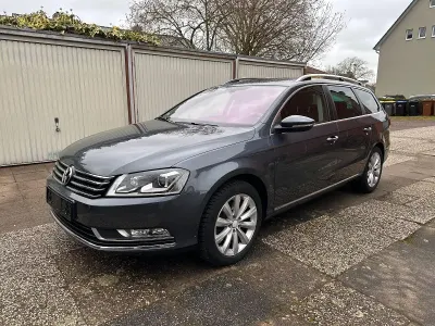 Gebraucht VW Passat Highline 150 PS (110 kW) 2011 Grau Kombi