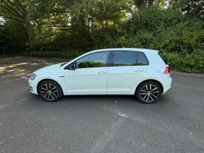 Gebraucht VW Golf VII Cup 110 PS (80 kW) 2015 Weiß Limousine