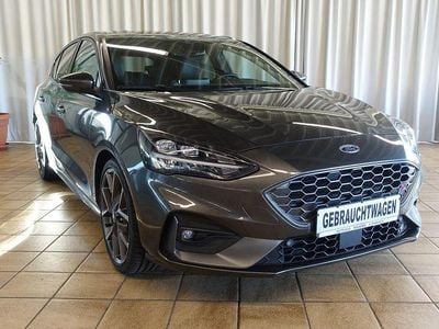 Grau Gebraucht 2020 Ford Focus Performance Edition Limousine | 19.980 € (Fairer Preis)